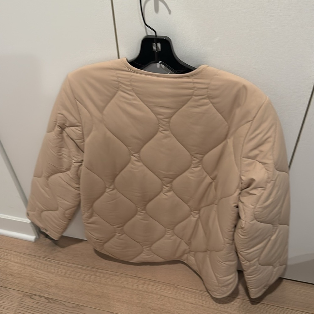 Cos bubble jacket size xs $150. Never worn. Sand. - Picture 3 of 3